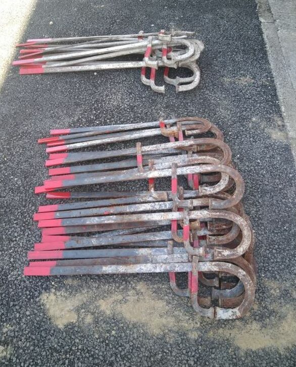 Serre joint maçon 35 pièces de différentes tailles (0.80 ou 1.00 )